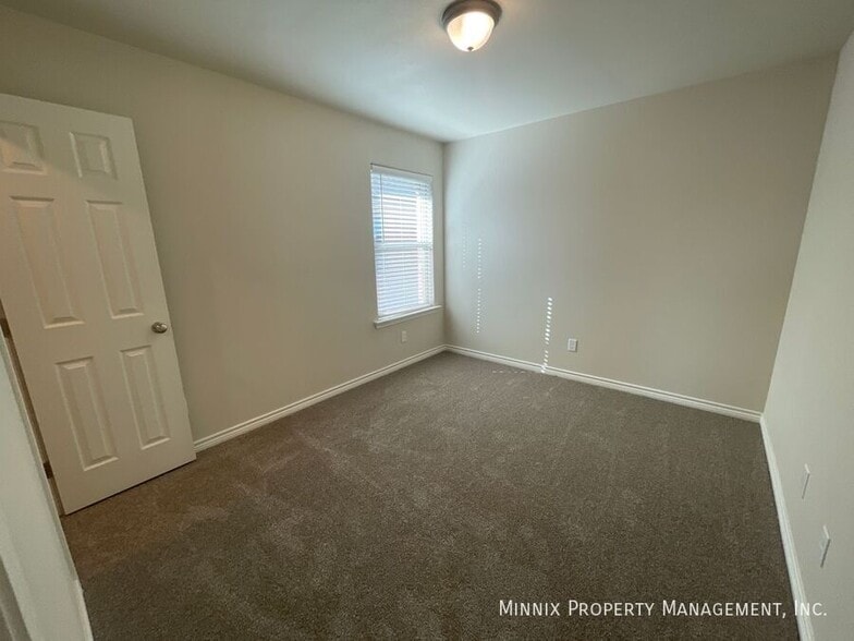 Building Photo - 1345 Bajada St