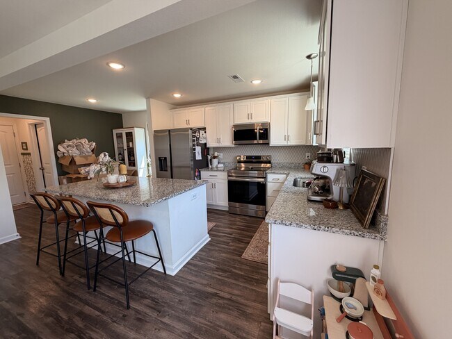 Building Photo - 136 Quarry Rdg Rd