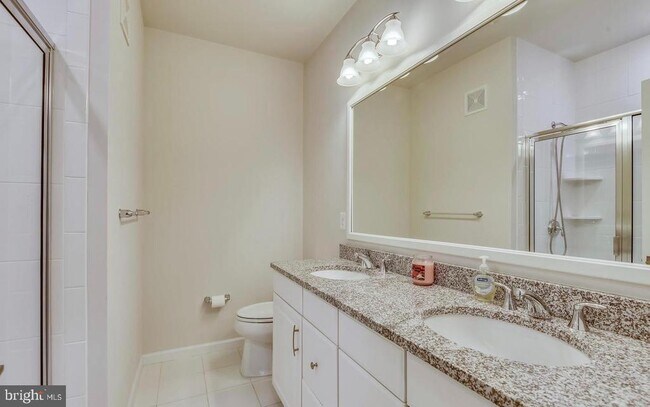 Building Photo - 23225 Milltown Knoll Square