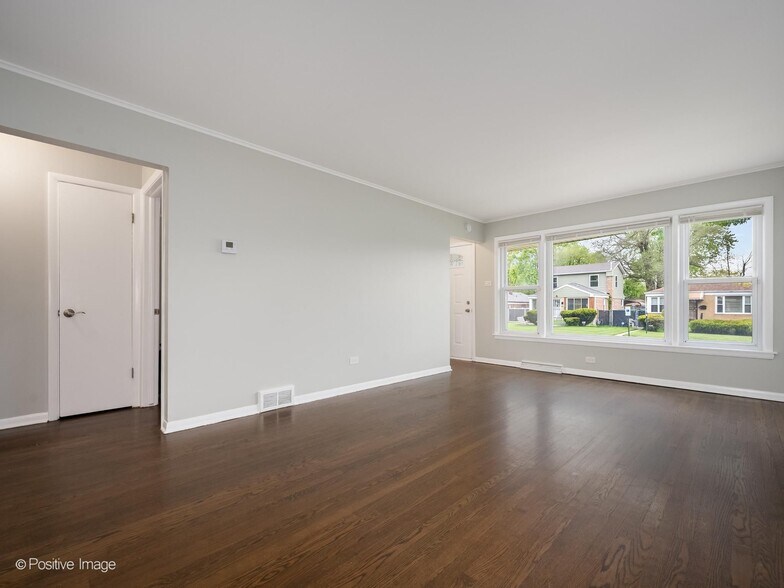 Building Photo - 14341 Dobson Ave
