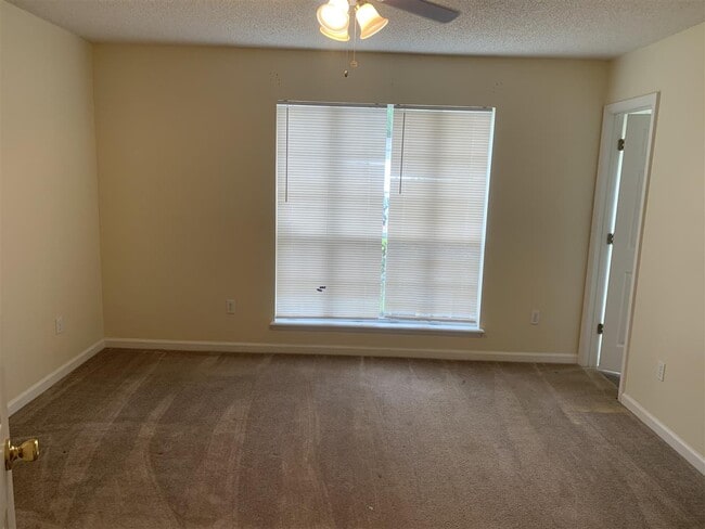 Building Photo - 299 Wilson Green Blvd