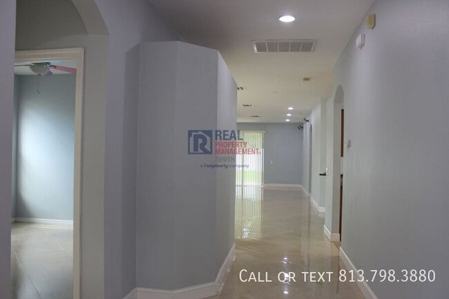 Building Photo - 452 Westchester Hills Ln