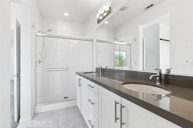 Building Photo - 13127 Union Ave