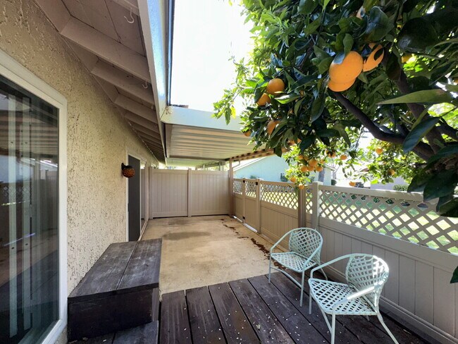 Building Photo - Enjoy Resort-Style 55+ Living in This Bright Camarillo Home