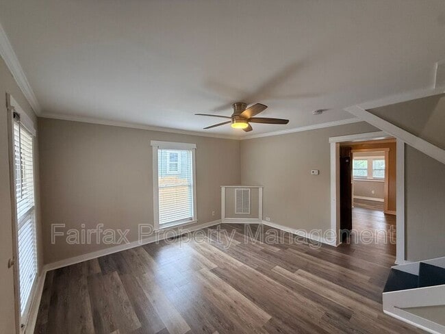 Building Photo - 919 Washington St