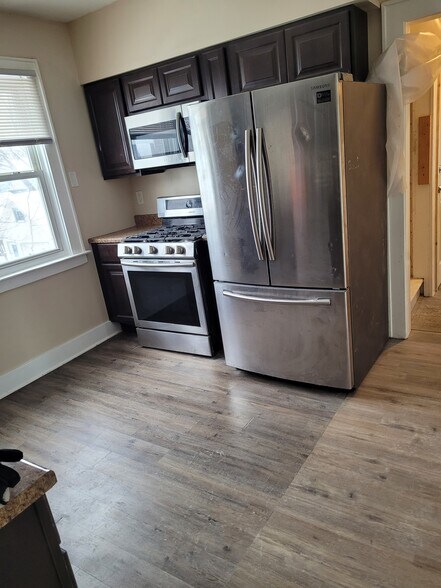 Building Photo - 241 Nichols Ave