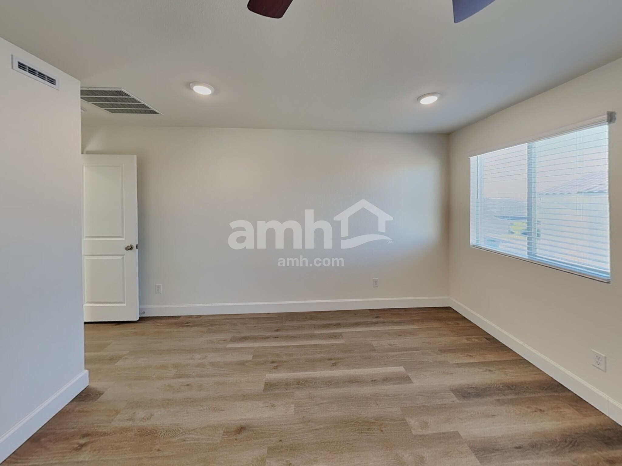 Building Photo - 150 Nico Azalea Ln