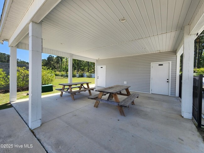 Building Photo - 76 Catalina Cir