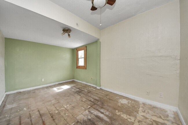 Building Photo - 5747 Easthampton Dr