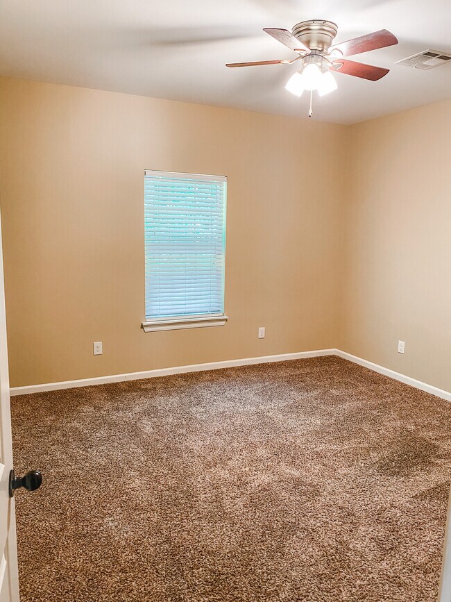 Turtle Creek Townhomes 514 Morrow Dr Pineville LA 71360 Apartment