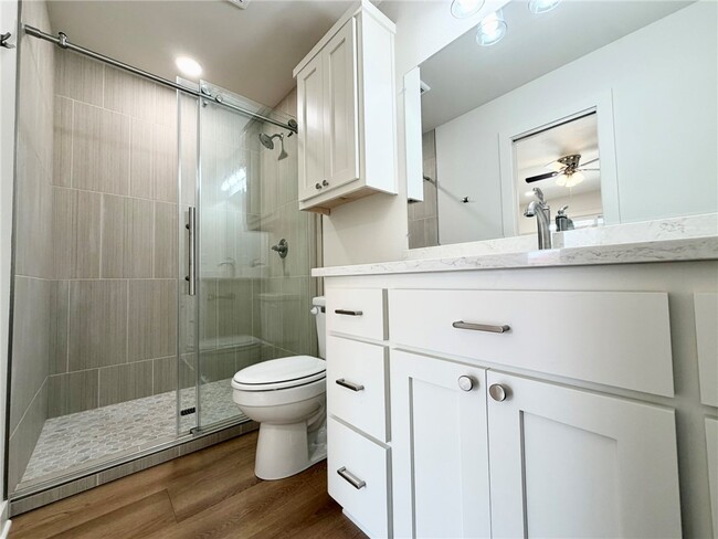 Building Photo - 14911 Dutchmans Dr