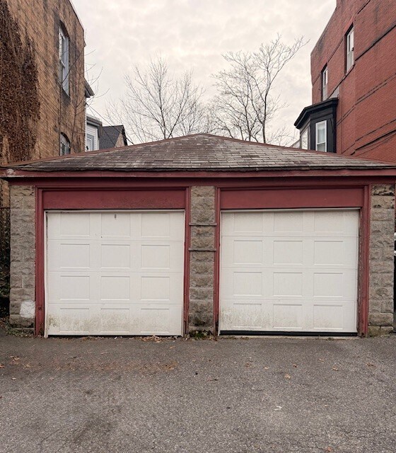 Building Photo - 43 Moreland St