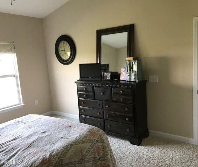 Building Photo - 4455 Brassfield Dr