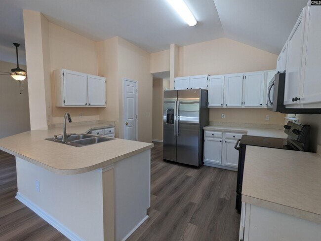 Building Photo - 112 Glen Eagle Cir
