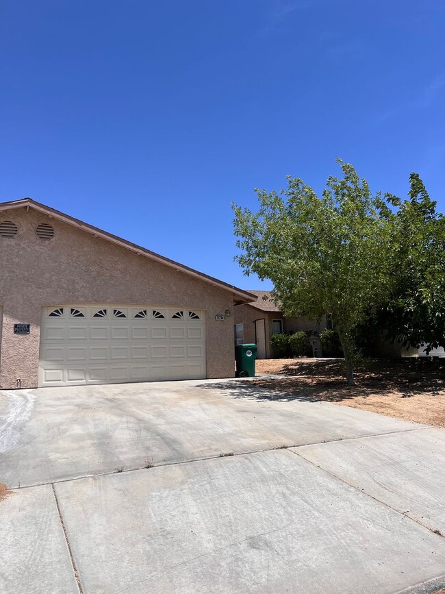 Primary Photo - GP -7221 Murray Lane