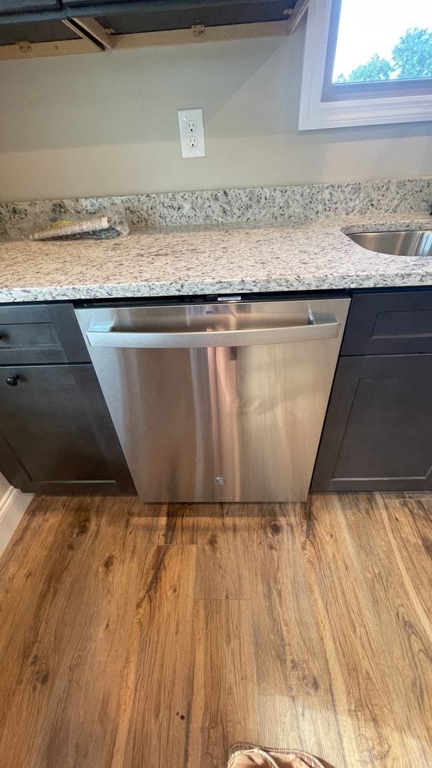 Building Photo - Cosby 2/2 Brand New Duplex