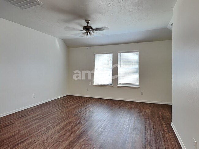 Building Photo - 3927 Dogwood Bough Ln