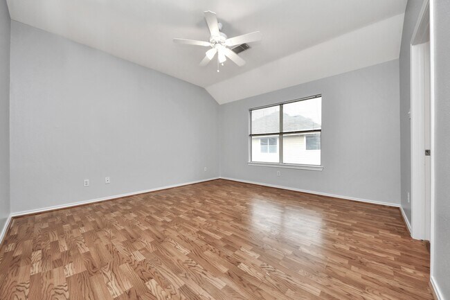 Building Photo - 16526 Cairngrove Ln