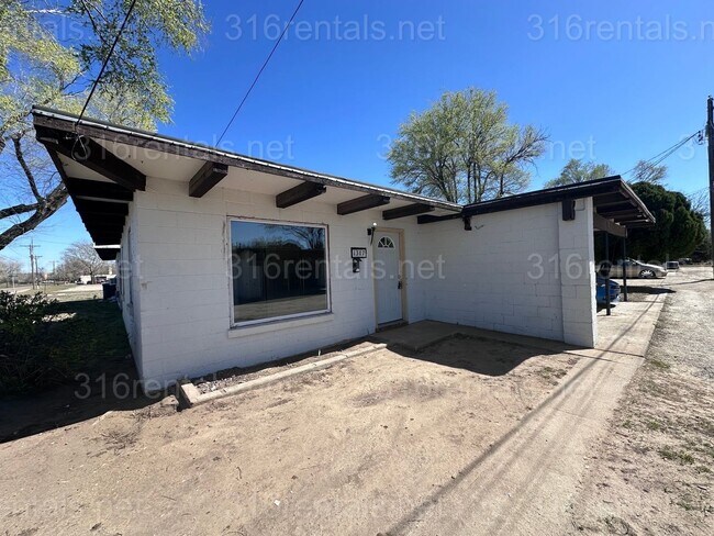 Building Photo - COMING SOON (not available for showings yet)