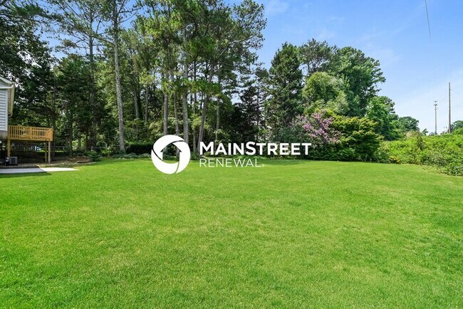 Building Photo - 4 Bedroom Pet-Friendly Home in STONE MOUNTAIN, GA with Main Street Renewal