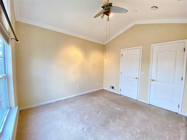 Building Photo - 7 Constantine Way
