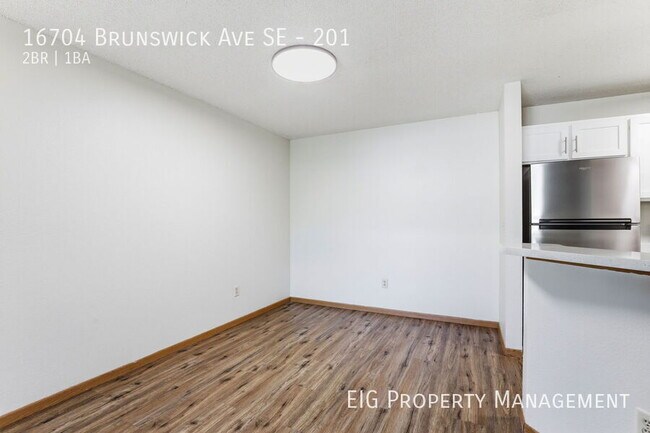 Building Photo - 16704 Brunswick Ave SE