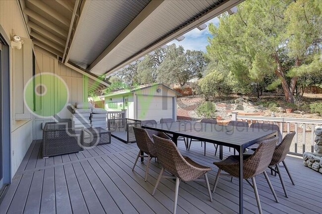 Building Photo - 3556 Mesa Verdes Dr