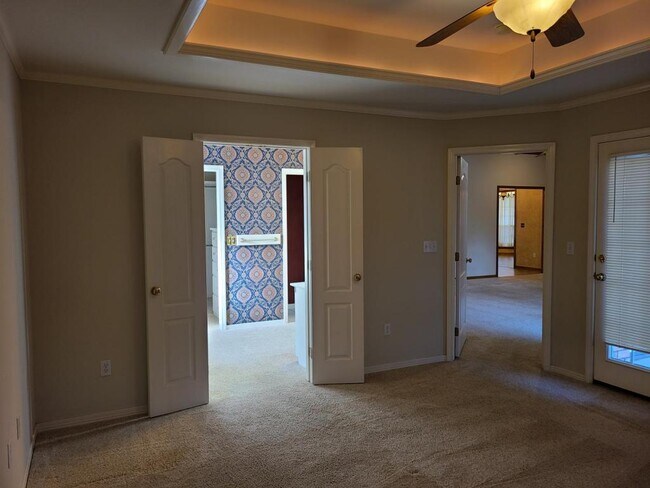 Building Photo - #4 Mulligan Circle