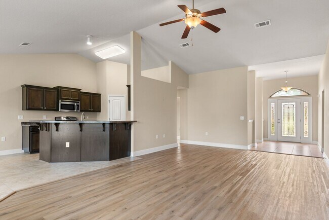 Building Photo - 4599 Belvedere Circle