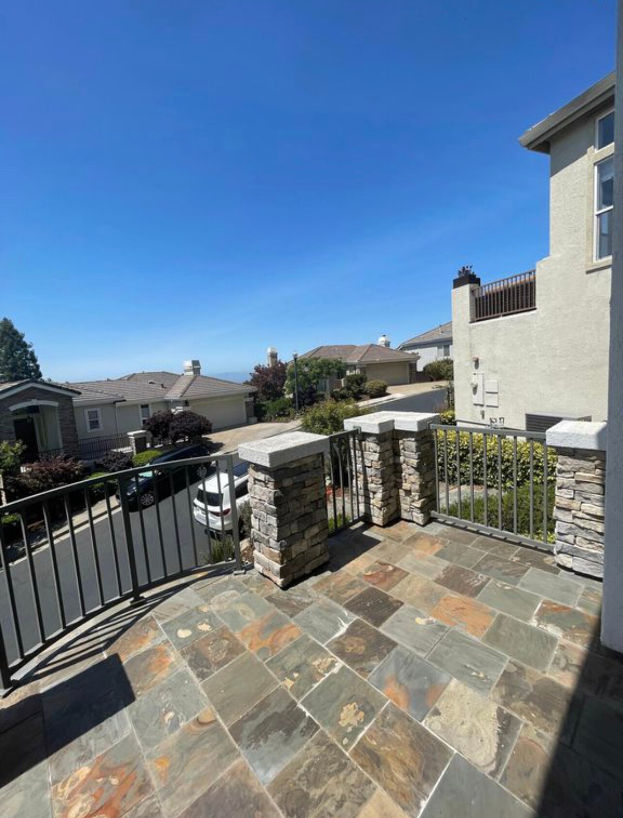 Building Photo - 672 Via Rialto
