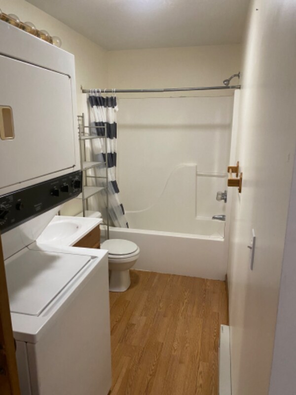 Building Photo - 338 4th St