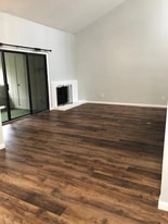 Building Photo - 2007 Melrose Dr