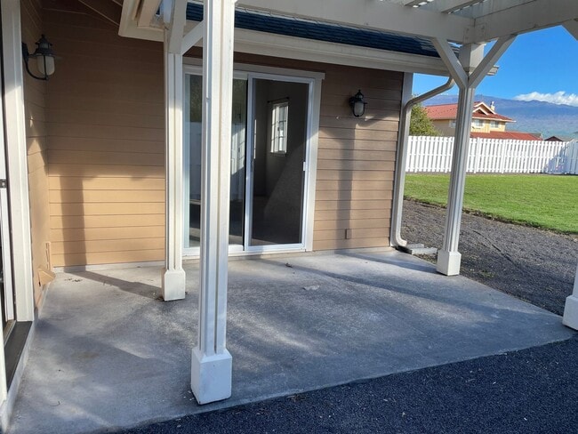 Building Photo - Pacheco, Evelyn (Kamalo'o)