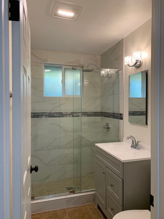 Building Photo - 5535 Danny Avenue