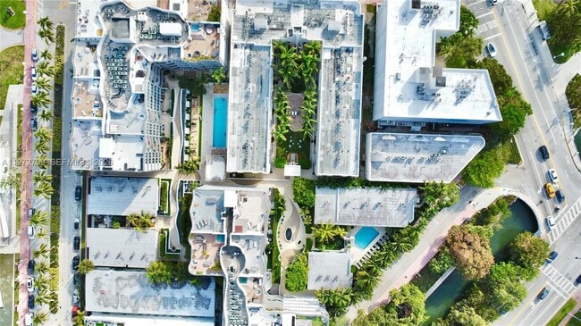 Building Photo - 435 21st St