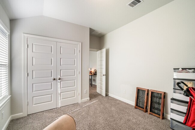 Building Photo - 24810 Timbarra Park Cir