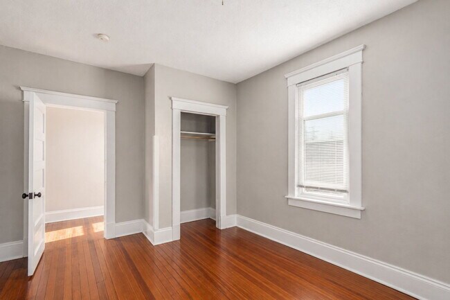 Building Photo - 204 Chittenden Ave