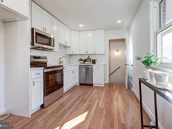 Building Photo - 302 Harris Rd