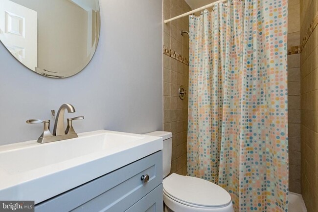 Building Photo - 8508 Blue Bird Woods Ct