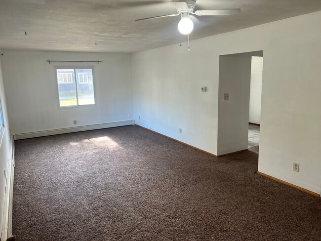 Building Photo - 301 N Minier Ave