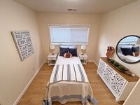 Building Photo - Stunning 4-bedroom, 2-bathroom home