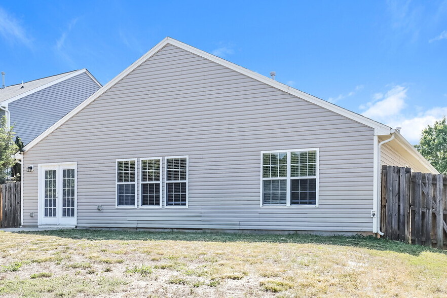 Building Photo - 4412 Gray Wolf Way