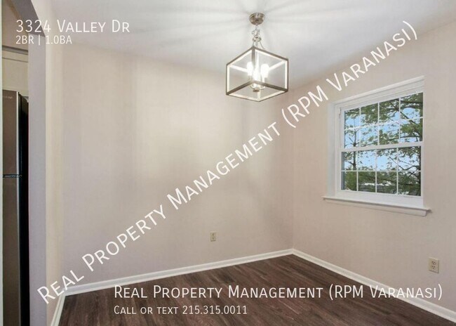 Building Photo - 3324 Valley Dr