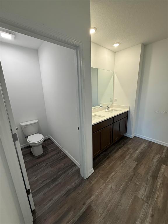 Building Photo - 32514 Weathered Oak Dr