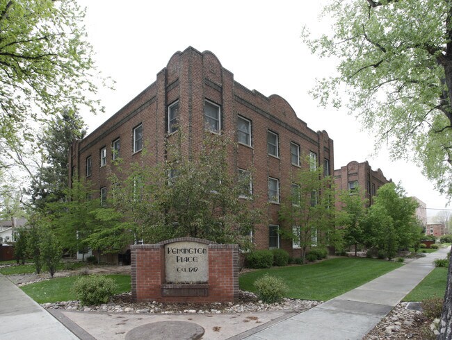 Primary Photo - 200 E Laurel St