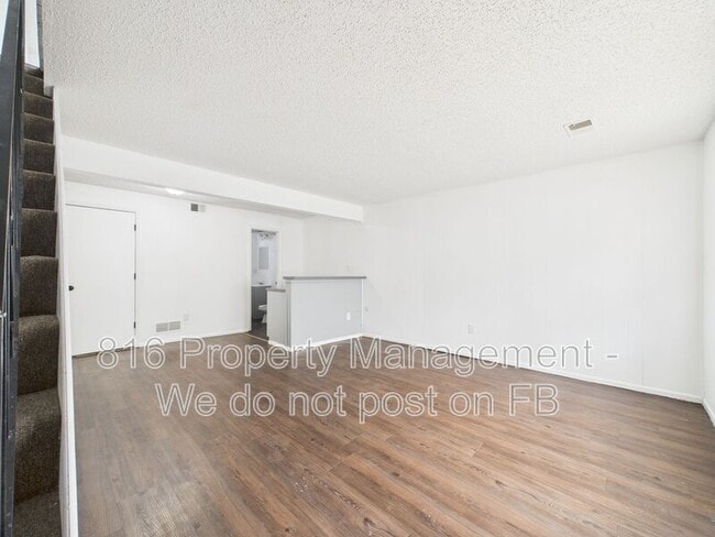 Building Photo - 10514 E 41st Terrace