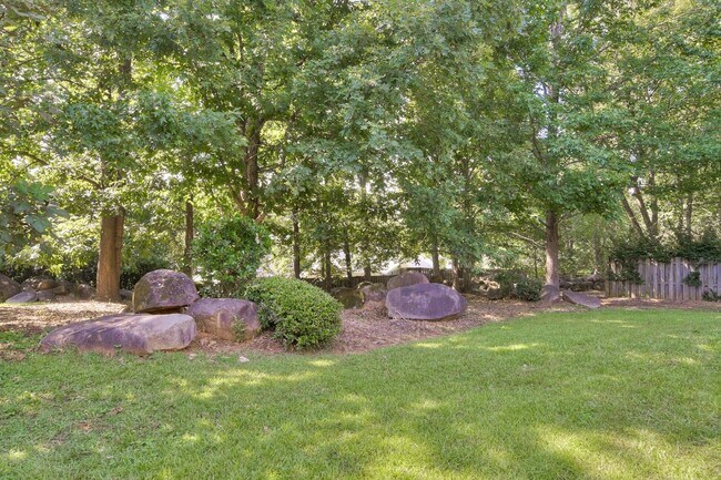 Building Photo - 486 Granite Point