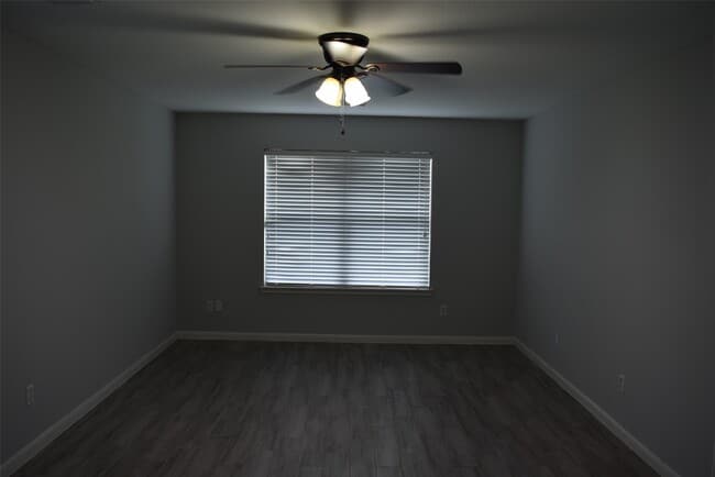 Building Photo - 15510 Liberty Bluff Dr
