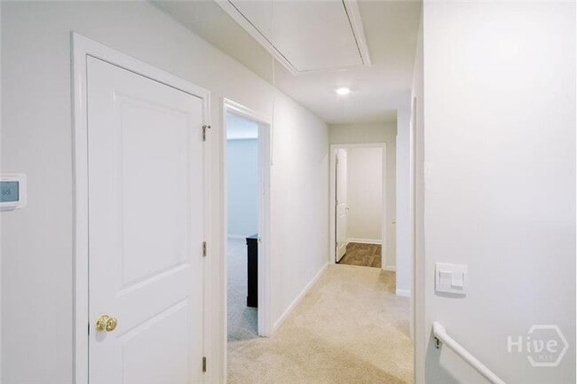 Building Photo - 123 Skylar Rd