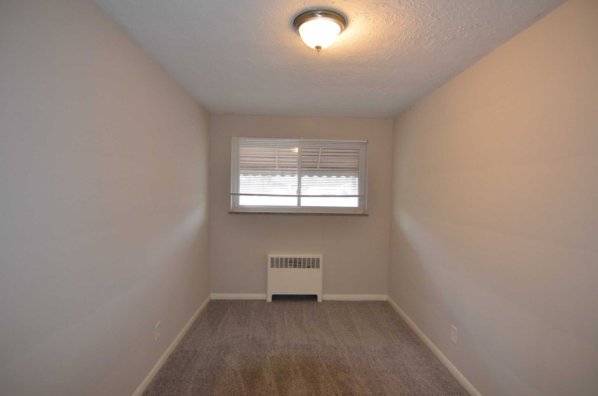 Building Photo - 6420 Fairhurst Ave